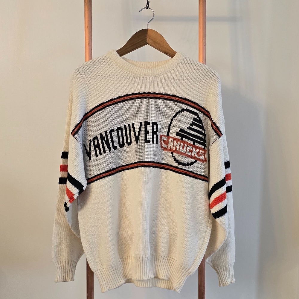 Vintage 90's - NHL Vancouver Canucks Sweater
